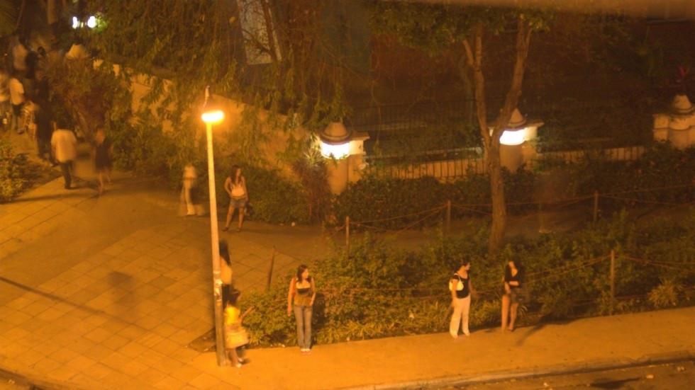 Vén màn thế giới gái bán hoa ở Singapore-1