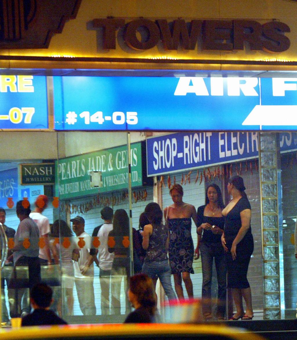 Vén màn thế giới gái bán hoa ở Singapore-5