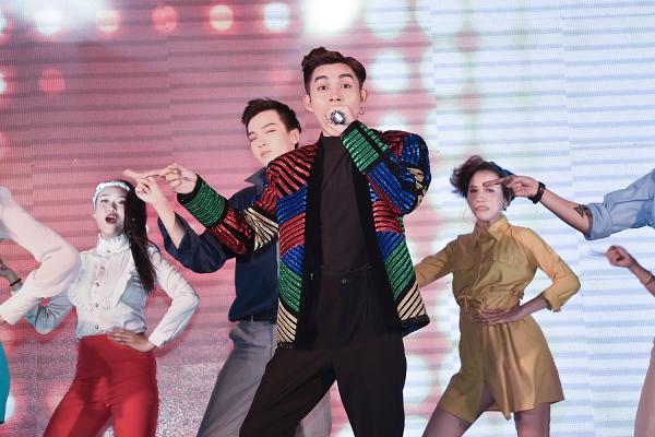 365 bất ngờ tái hợp diễn lại hit triệu view trong đại nhạc hội của Cô Ba Sài Gòn-2