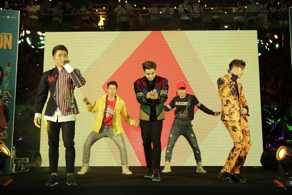 365 bất ngờ tái hợp diễn lại hit triệu view trong đại nhạc hội của Cô Ba Sài Gòn-7