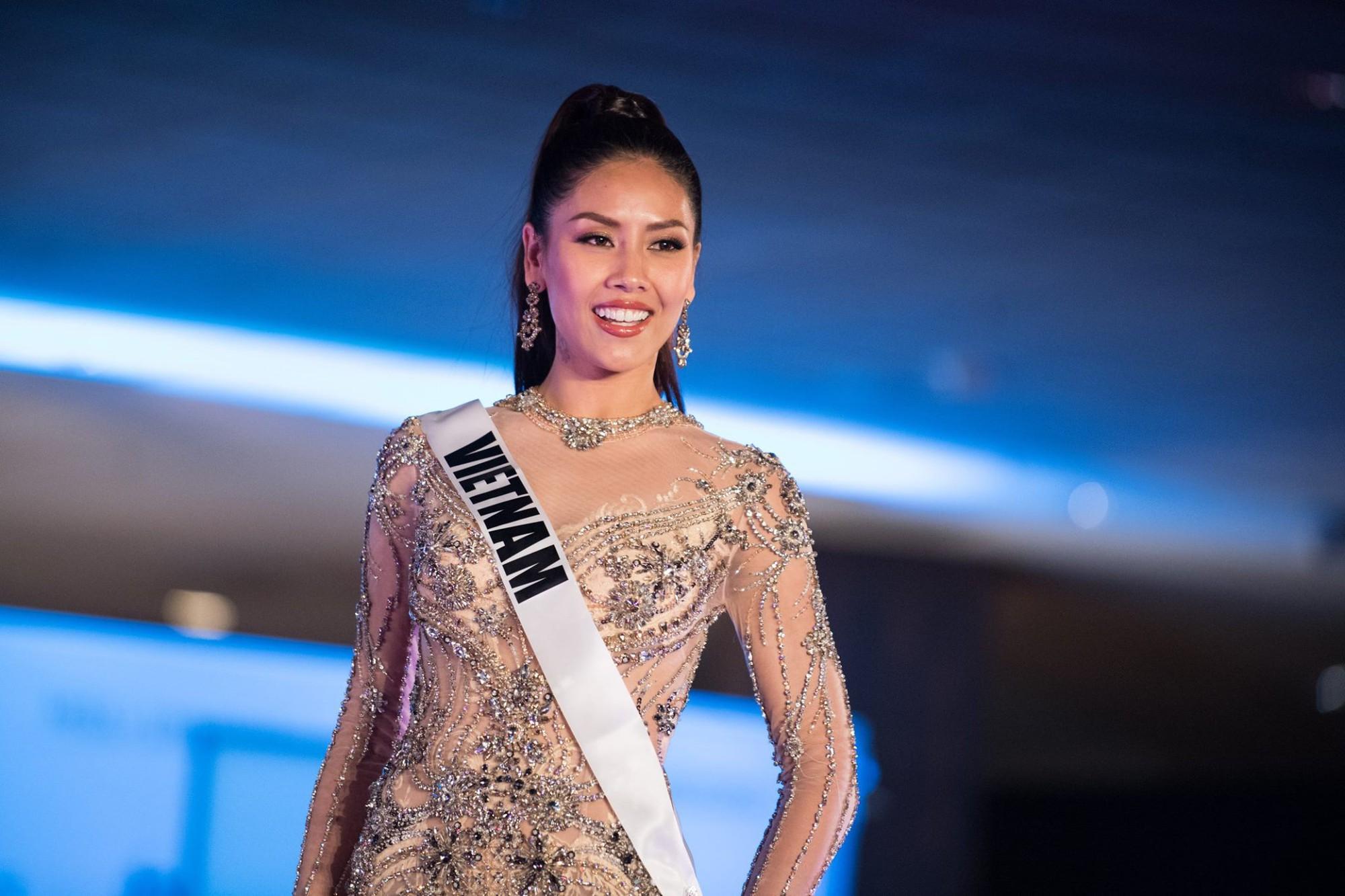 Clip Nguyễn Thị Loan nói tiếng Anh bị đánh giá kém hay tại Miss Universe 2017-6