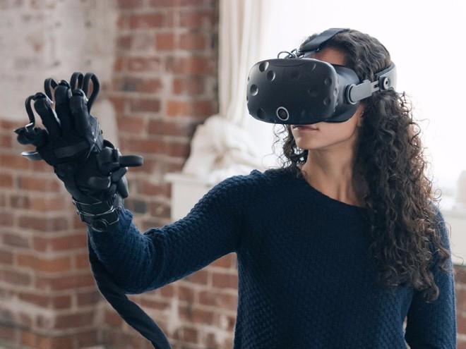 Điều kỳ diệu đến từ găng tay thực tế ảo thực tế nhất thế giới-1