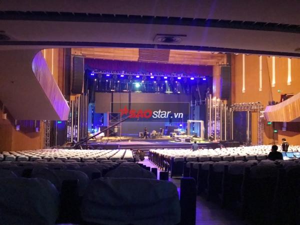 Siêu hot: Những hình ảnh lắp đặt đầu tiên của sân khấu MAMA tại Việt Nam-6