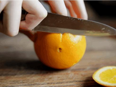 Cách bổ cam vừa đơn giản vừa sang chảnh đảm bảo chị em nhìn là thích