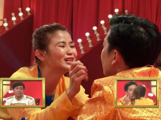 Thách thức danh hài: Chàng trai chạy xe ôm bán xe, bỏ người yêu để đi thi hài