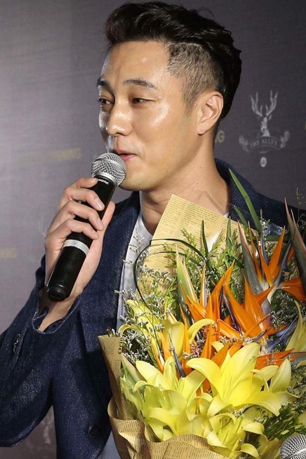 Diệp Lâm Anh gợi cảm nóng bỏng tiếp đón So Ji Sub-3