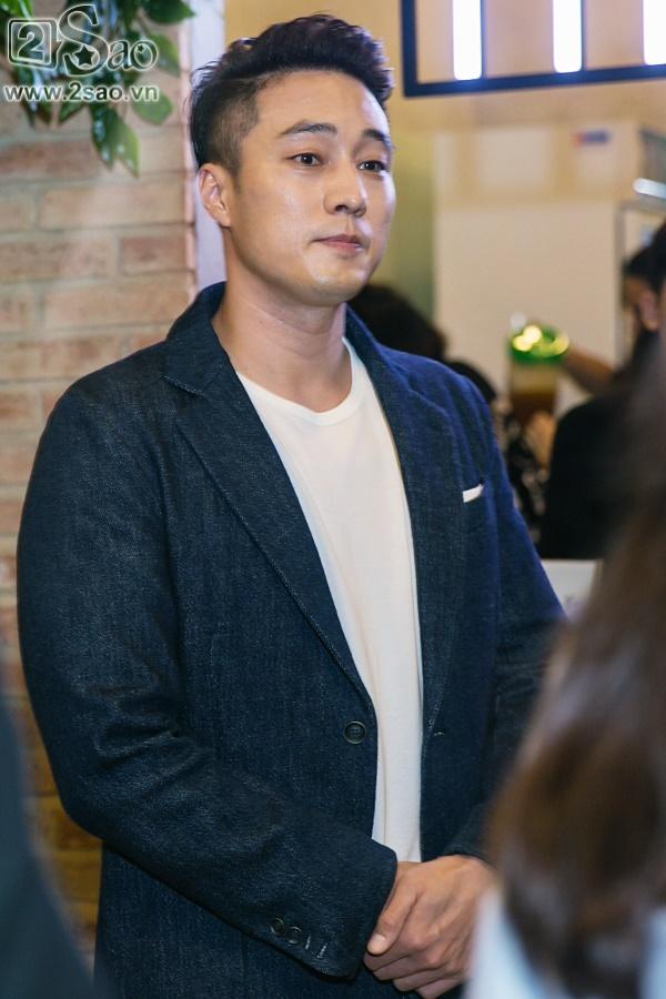 Diệp Lâm Anh gợi cảm nóng bỏng tiếp đón So Ji Sub-5