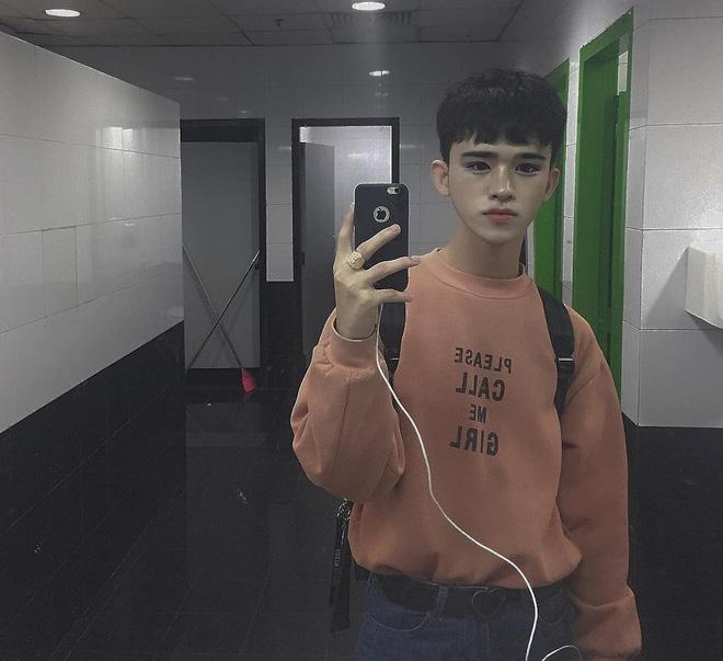 Cậu bạn Đà Nẵng nghiện trang điểm giống Ulzzang, bị ném đá khi so mình với Lee Daehwi (Wanna One)-3