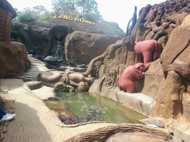 Có một Đà Lạt bỗng chốc thu bé lại chỉ bằng một con đường đất sét-9