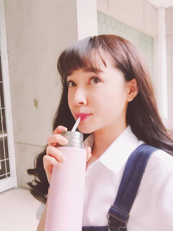 Tin sao Việt: Linh Chi đáp trả anti-fan khi bị chê bai chửi rủa-7