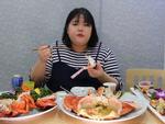 'Đánh bay' 10 triệu tiền hải sản với thánh ăn nổi tiếng nhất Hàn Quốc