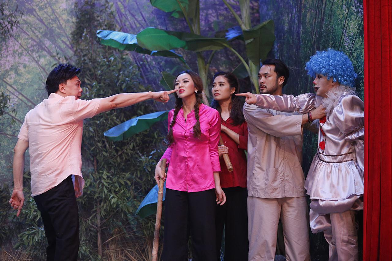 Sau Thủy Tiên, Việt Hương gây ám ảnh khi tái hiện màn gào thét vì bị lạm dụng tình dục-4