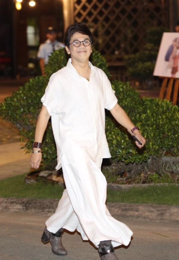 Cô dâu Khởi My hôn chú rể Kelvin Khánh say đắm trong đám cưới-5