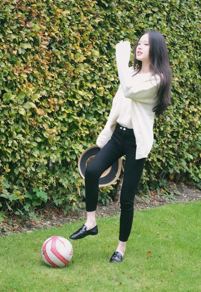 Sau cô bé trà sữa Trạch Thiên, Trung Quốc có thêm thế hệ tiểu thư mới nổi đúng chuẩn con nhà giàu, xinh đẹp, đa tài-7