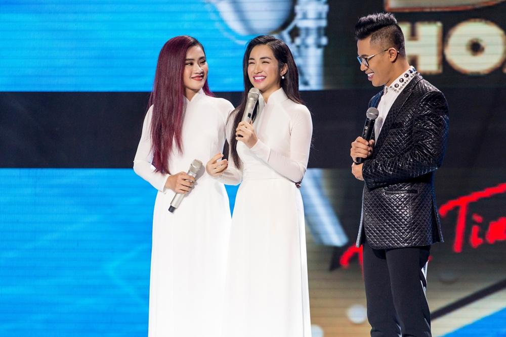 Gặp sự cố trang phục, Hòa Minzy tuột dốc không phanh với điểm số thấp nhất-2