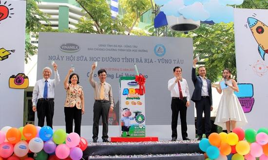 1 thập kỉ đồng hành cùng ‘Sữa học đường’ của Vinamilk-1