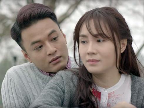 Clip: Màn tặng quà 8/3 của Hồng Đăng khiến Hồng Diễm đứng hình-1