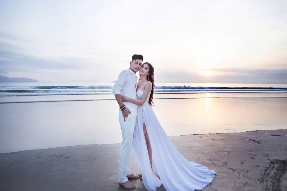 Ngắm bộ ảnh cưới lãng mạn trên biển của Lâm Khánh Chi và chồng trẻ-3