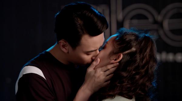 Glee: Cuối cùng thì Rocker Nguyễn cũng đã yêu Cindy V-5