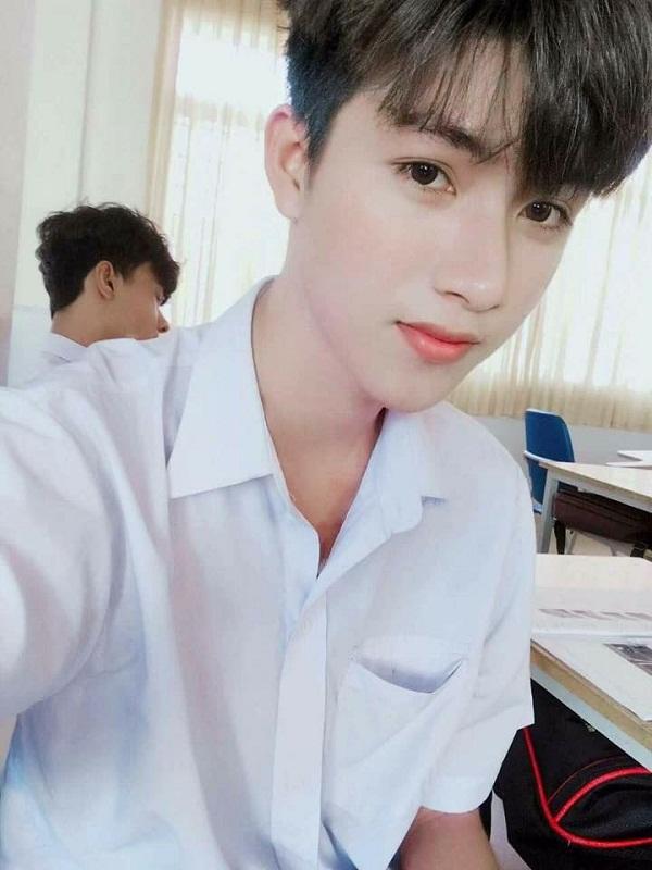 Hot boy: Mỹ nam Đồng Nai được khen đẹp hơn hoa - 2sao