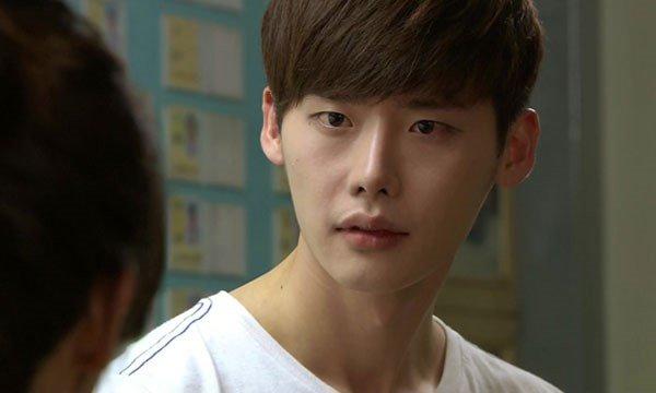 Bi kịch cuộc đời khi cưới phải cô vợ ranh mãnh, dắt mũi cả nhà chồng-2