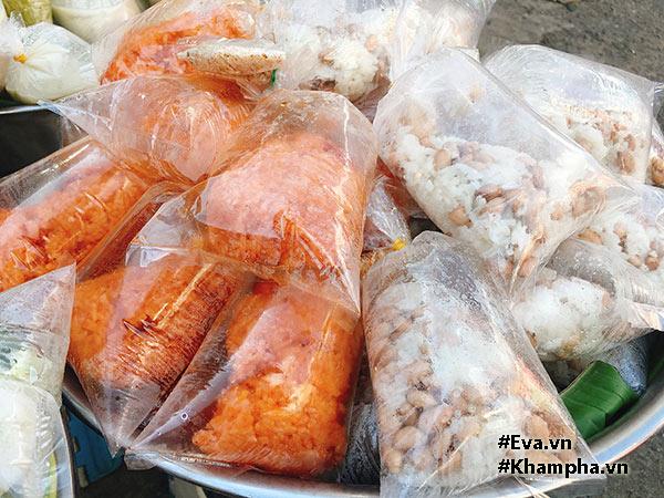 Ngắm đã mắt, ăn đã miệng ở gánh xôi 30 năm tuổi đẹp nhất Sài Gòn-6
