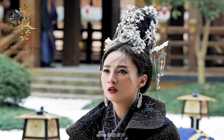 Đệ nhất mỹ nhân cổ trang Trung Quốc tái xuất lộng lẫy ở tuổi 42-8