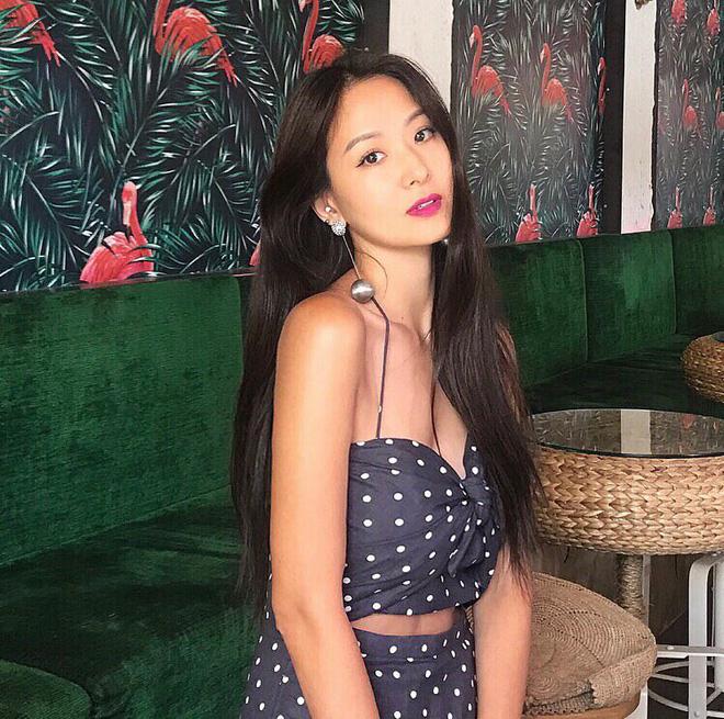 Chân dung tiểu thư U40 cực trẻ trung, tài giỏi trên người dát toàn hàng hiệu của tỷ phú xứ Đài-6