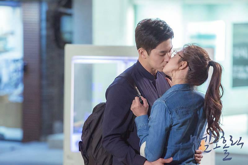 Sao Hàn 25/11: Mỹ nhân không tuổi Jang Na Ra úp mở dự án quay trở lại làm ca sĩ-6