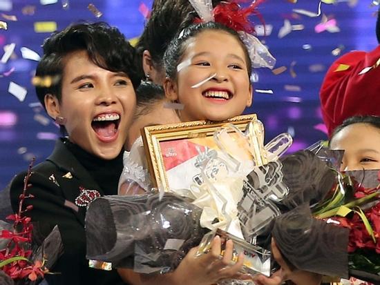 ‘Adele nhí’ Ngọc Ánh đăng quang The Voice Kids 2017