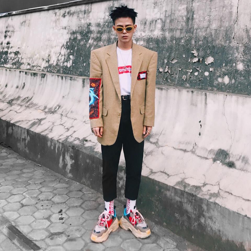 Hot girl - hot boy Việt 26/11: Diện váy xẻ sâu, Huyền Baby lấp ló vòng 1 vạn người mê-4