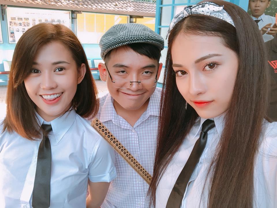 Hot girl - hot boy Việt 26/11: Diện váy xẻ sâu, Huyền Baby lấp ló vòng 1 vạn người mê-7