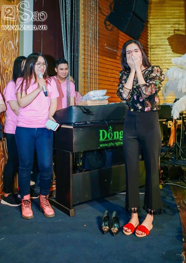 Sinh nhật tuổi 32, Thủy Tiên khóc khi lần đầu tiên được mẹ nói lời chúc mừng-9