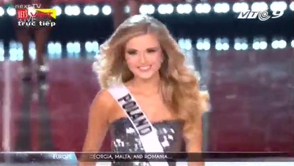 Màn chào sân tưng bừng của nhóm thí sinh châu Âu-1