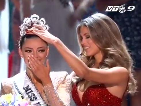 Nhan sắc siêu nóng bỏng của người đẹp Nam Phi vừa đăng quang Miss Universe 2017-13