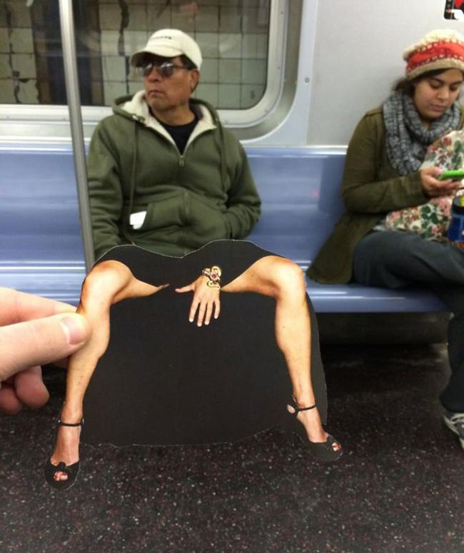 Đau ruột với những cô em nuột nà nơi công cộng-3