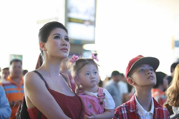 Cuối cùng thì Trang Trần cũng công khai ông xã bảnh bao từ Mỹ về dự sinh nhật con gái-3