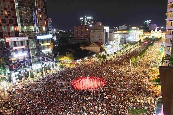 Phố đi bộ sẽ đông không tưởng khi Mỹ Tâm ra mắt vol 9 tại đây-2