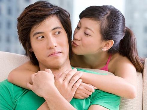 Lạ đời gái ế tìm bạn trai lại yêu cầu đi chơi phải về sớm trước 9 giờ tối để mình còn ngủ-10