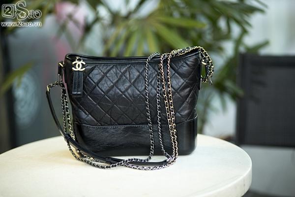 Khám túi xách của Nguyễn Cao Kỳ Duyên để thấy hoa hậu chất đừng hỏi mỗi khi ra đường-2