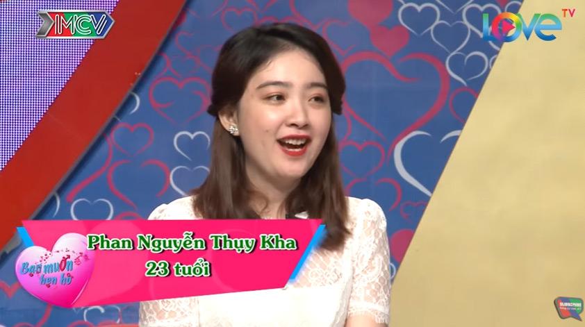 Lạ đời gái ế tìm bạn trai lại yêu cầu đi chơi phải về sớm trước 9 giờ tối để mình còn ngủ-1