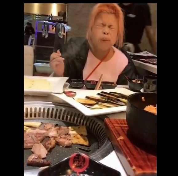 Tán gái qua mạng, chàng trai hoảng hốt nhìn nhan sắc thật-3