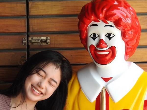 Nữ sinh 18 tuổi sở hữu vẻ đẹp mong manh tựa nữ thần Angela Baby-5