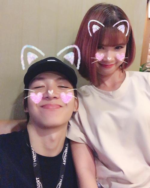 Cắt phăng mái tóc dài huyền thoại, Khởi My xuất hiện cute sau đám cưới lịch sử-4