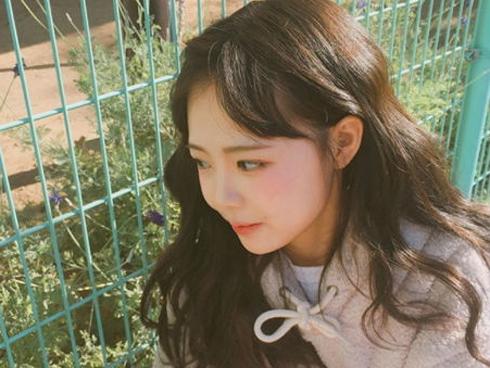 Bà mẹ 2 con có gương mặt trẻ thơ như nữ sinh cấp 2