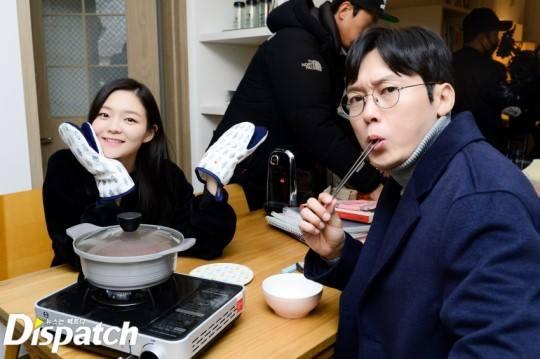 Sao Hàn 28/11: Búp bê xứ Hàn Han Chae Young trẻ trung như gái đôi mươi-5