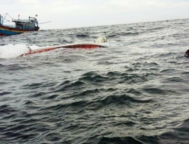 Chìm tàu đánh cá trên biển Vũng Tàu, 6 người chết và mất tích-1