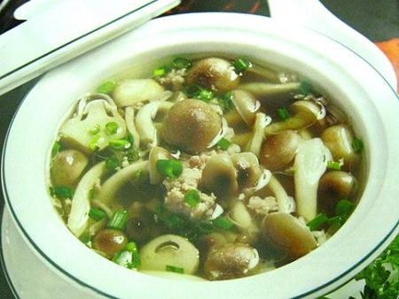 5 loại thực phẩm đã chế biến không nên dùng qua đêm