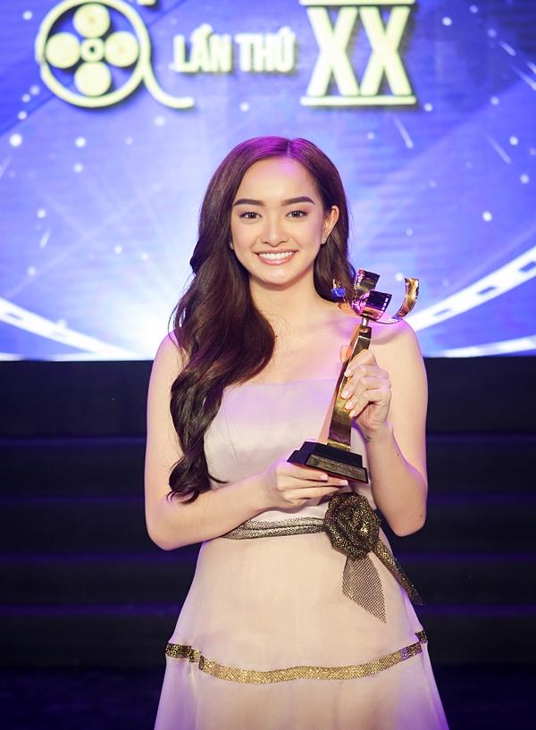 Lần đầu đóng phim, Kaity Nguyễn nhận luôn giải Nữ diễn viên chính xuất sắc-6
