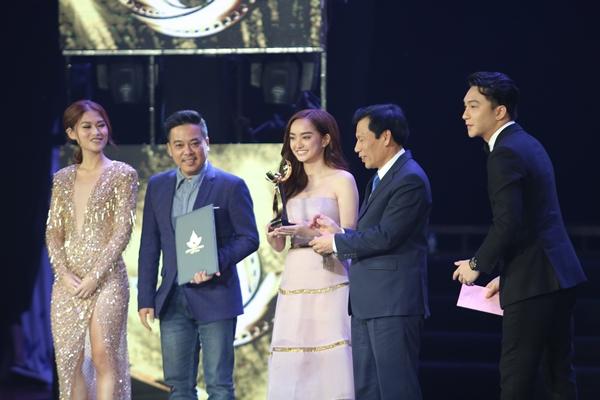 Lần đầu đóng phim, Kaity Nguyễn nhận luôn giải Nữ diễn viên chính xuất sắc-7
